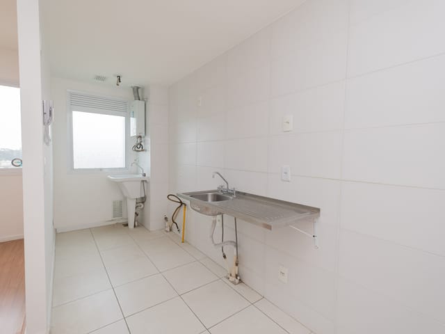 Apartamento 2 quartos e 1 banheiro, à venda ou para alugar, no bairro Areal em Pelotas