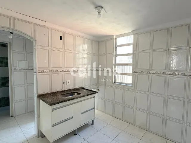 Apartamento com 52m² 2 quartos e 1 banheiro, à venda, no bairro Cohab V em Carapicuíba