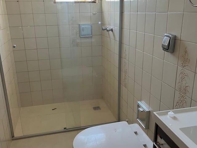 Apartamento com 152m² 3 quartos e 2 banheiros, para alugar, no bairro Centro em Londrina