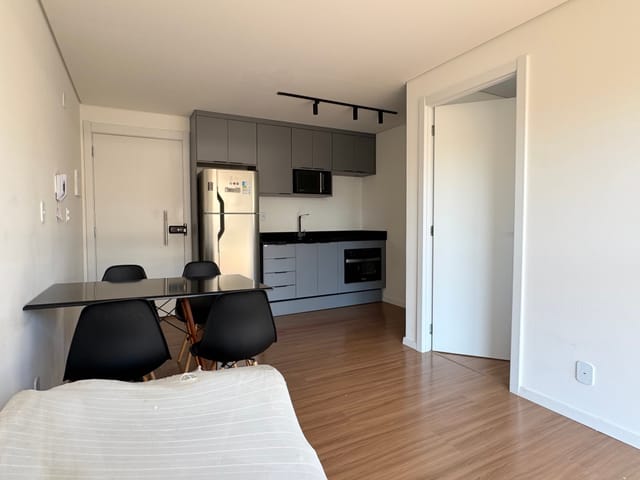 Apartamento 1 quarto e 1 banheiro, à venda, no bairro Centro em Pelotas