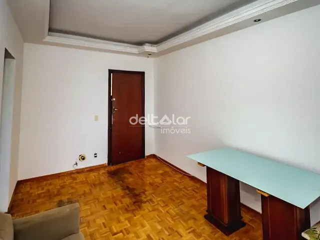 Apartamento 2 quartos e 1 banheiro, para alugar, no bairro Ouro Preto em Belo Horizonte