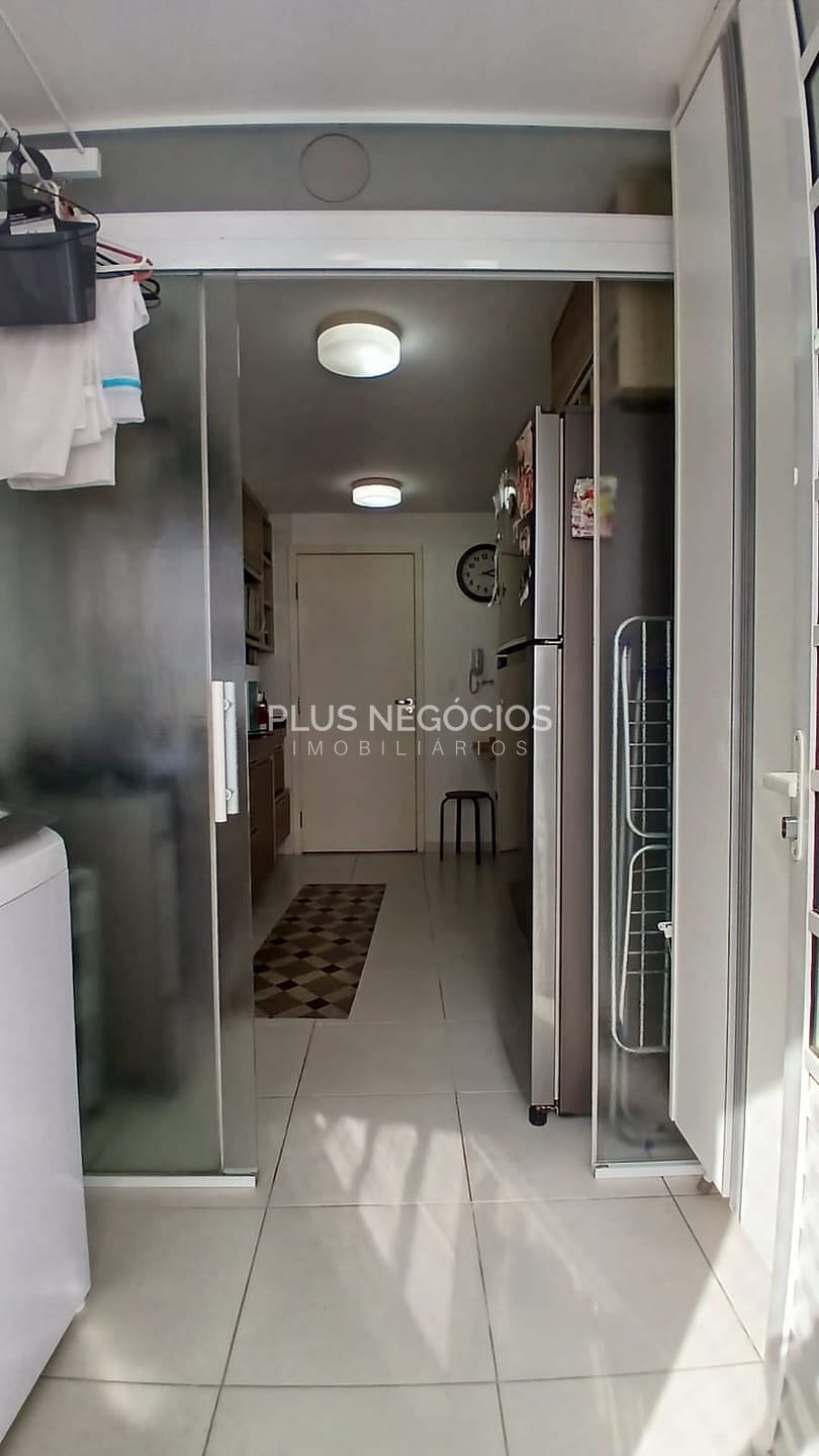 Apartamento à venda com 3 quartos, 125m² - Foto 7