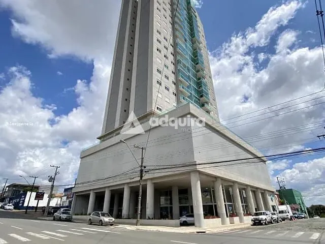 Apartamento com 286m² 4 quartos e 3 banheiros, à venda, no bairro Uvaranas em Ponta Grossa