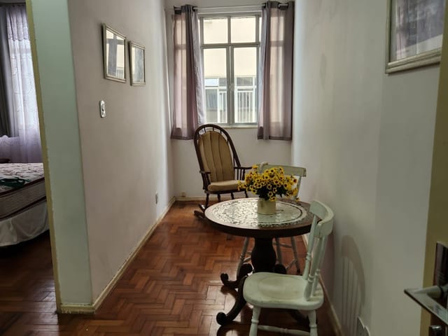 Apartamento 1 quarto e 1 banheiro, à venda, no bairro Centro em Petrópolis