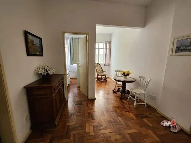 Apartamento 1 quarto e 1 banheiro, à venda, no bairro Centro em Petrópolis