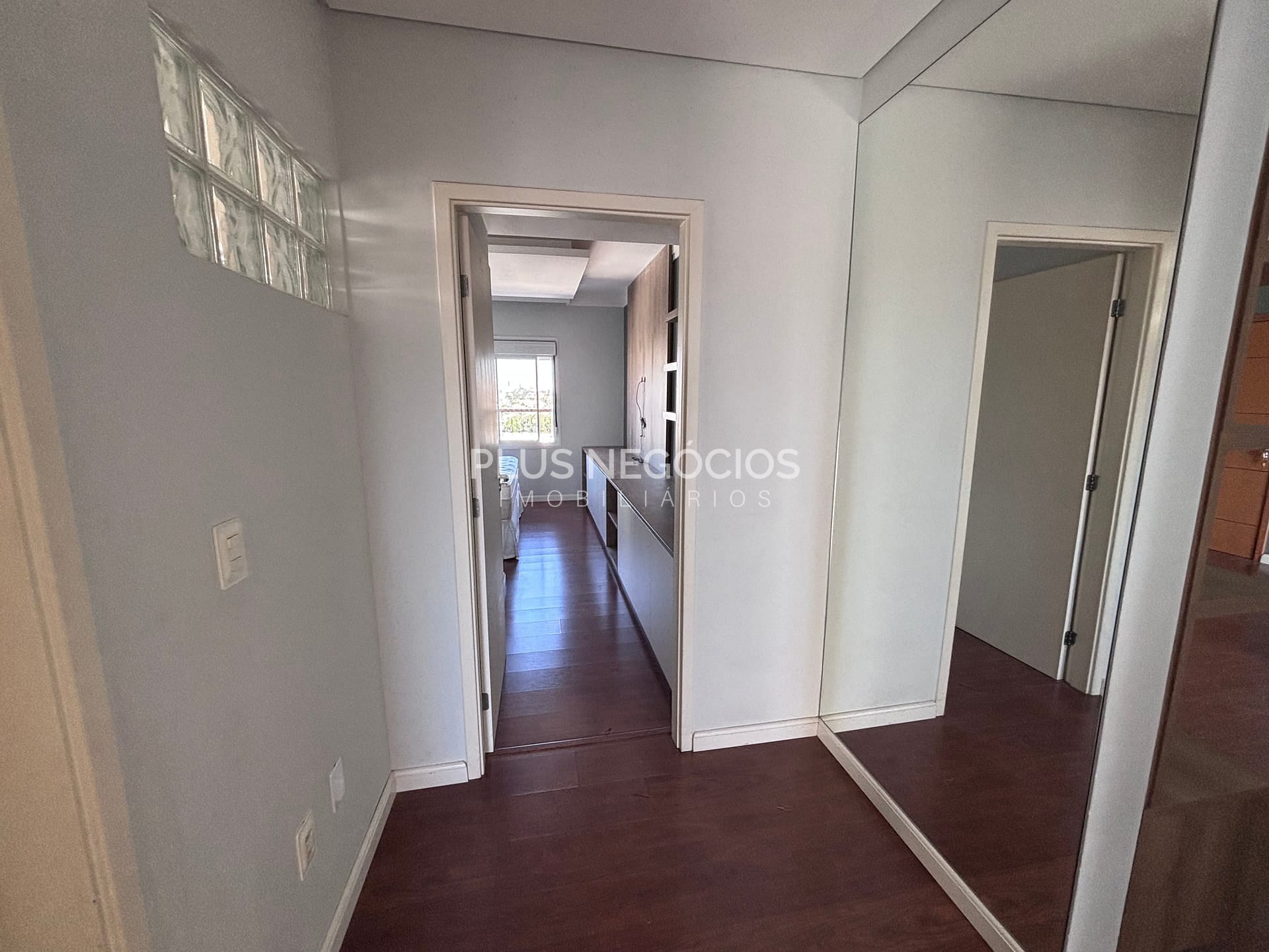 Apartamento à venda com 3 quartos, 102m² - Foto 4