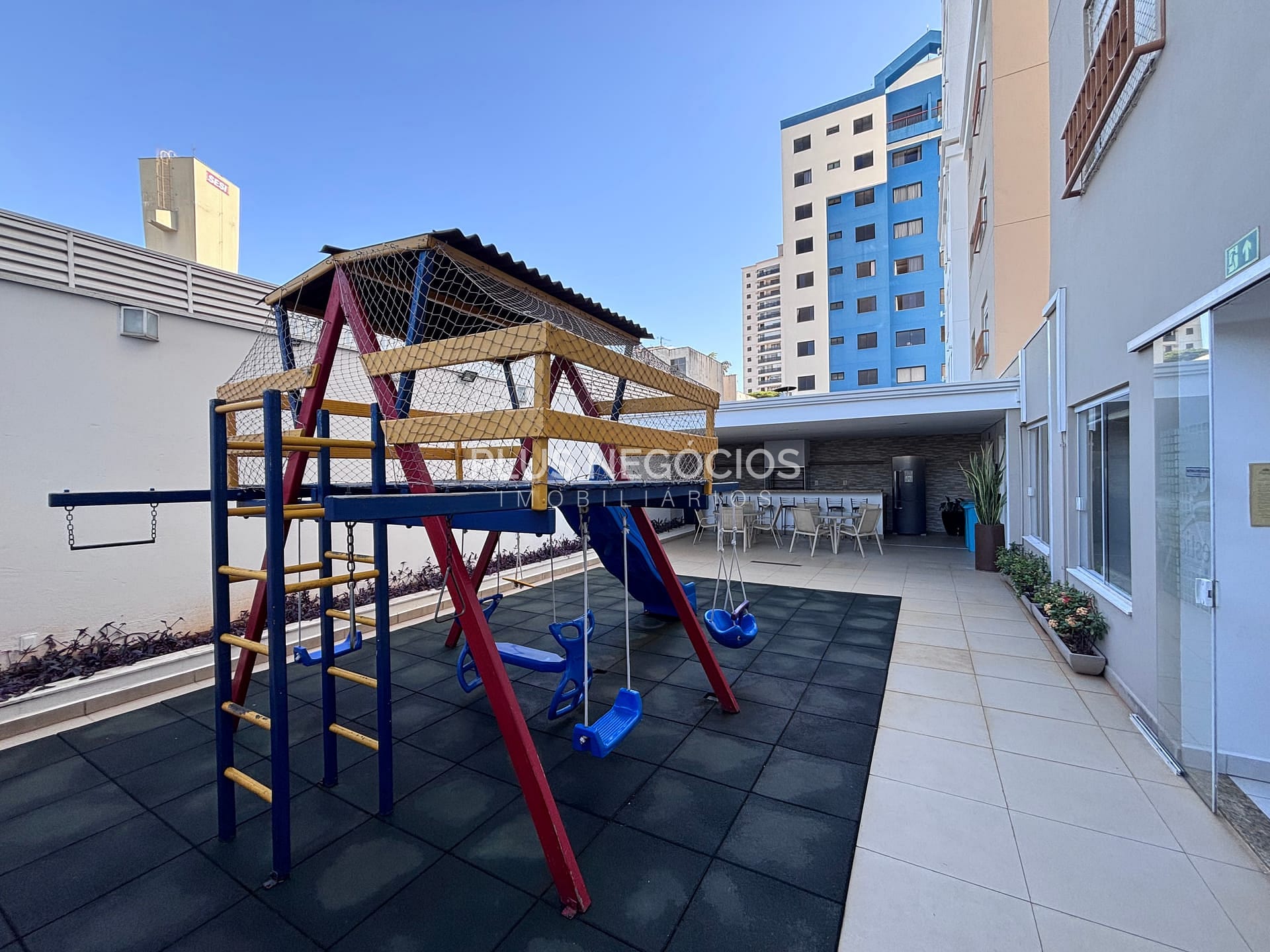 Apartamento à venda com 3 quartos, 102m² - Foto 28