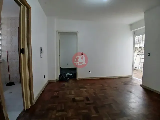 Apartamento com 50m² 1 quarto e 1 banheiro, para alugar, no bairro Santana em Porto Alegre