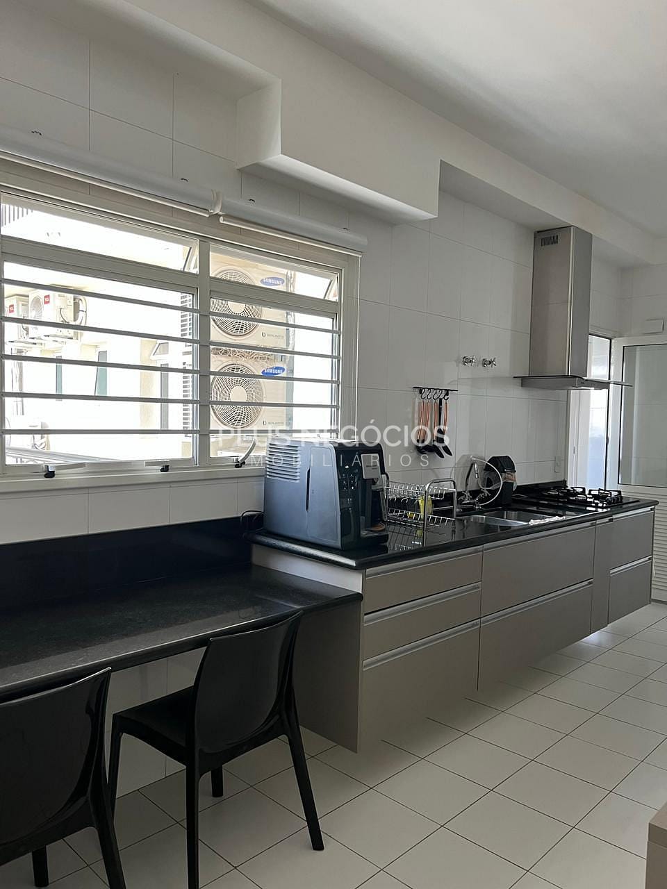 Apartamento à venda com 4 quartos, 10m² - Foto 5