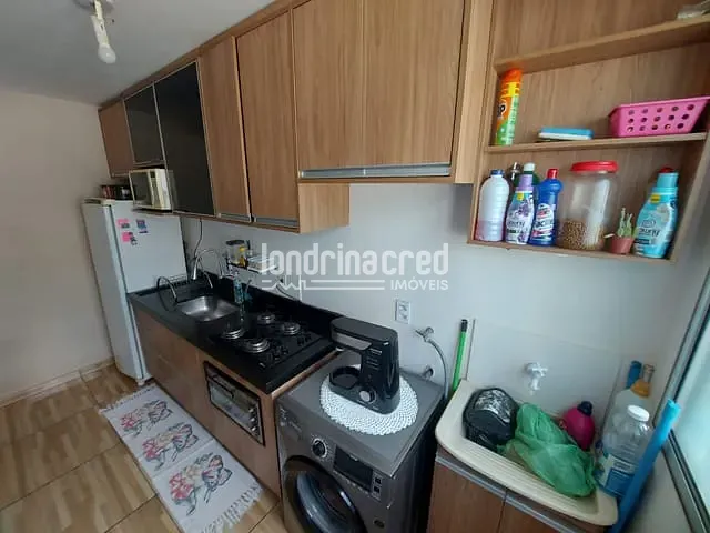 Apartamento 2 quartos e 1 banheiro, à venda, no bairro Jardim Nações Unidas em Londrina