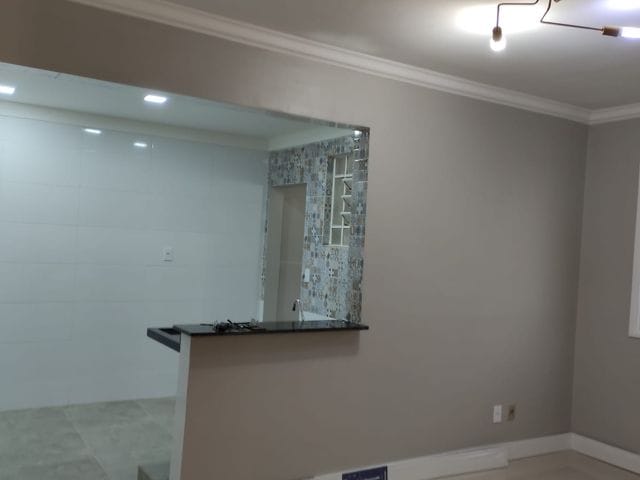 Apartamento com 70m² 2 quartos e 1 banheiro, à venda, no bairro Embaré em Santos