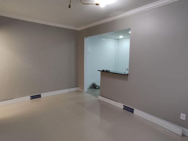 Apartamento com 70m² 2 quartos e 1 banheiro, à venda, no bairro Embaré em Santos
