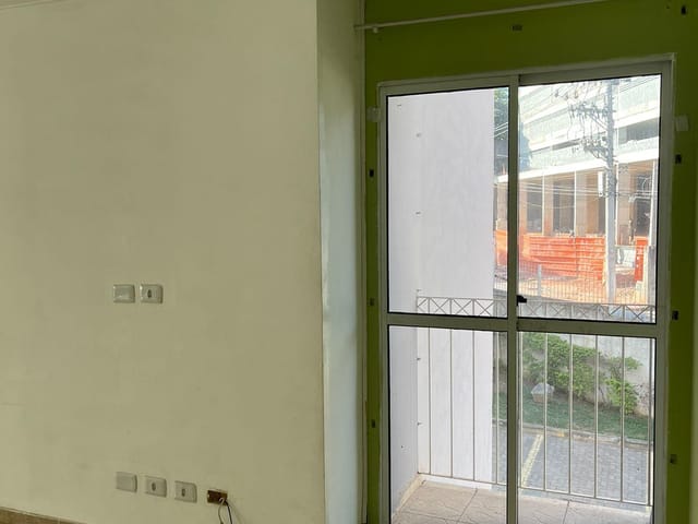 Foto do Apartamento - Apartamento à venda, 2 quartos, 1 banheiro, 1 vaga descoberta, 52m² ,Vila Lourdes, Carapicuíba, SP | Collina Imóveis