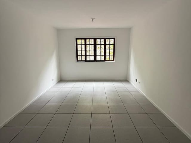 Apartamento 1 quarto e 1 banheiro, para alugar, no bairro Centro em Petrópolis
