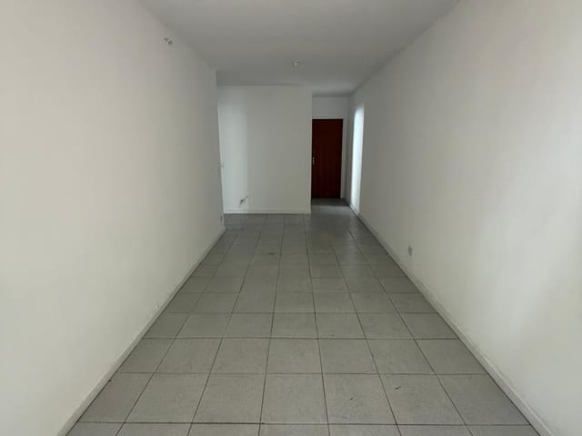 Apartamento 1 quarto e 1 banheiro, para alugar, no bairro Centro em Petrópolis