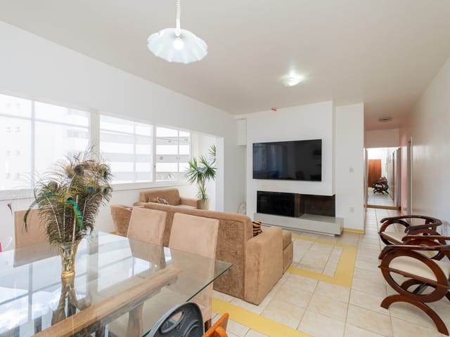 Apartamento 3 quartos e 2 banheiros, à venda, no bairro Centro em Pelotas