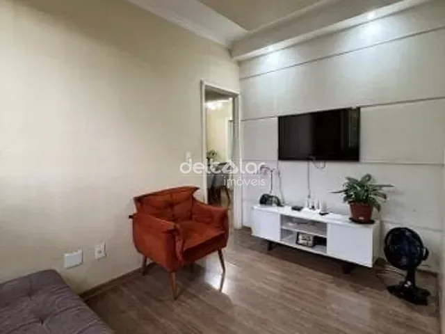 Apartamento com 72m² 3 quartos e 1 banheiro, à venda, no bairro Jaqueline em Belo Horizonte