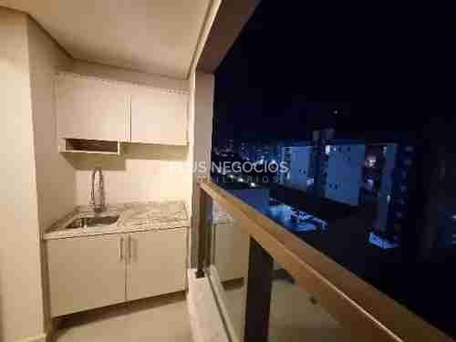 Apartamento à venda com 2 quartos, 67m² - Foto 4