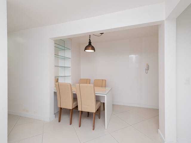 Apartamento 2 quartos e 1 banheiro, para alugar, no bairro Centro em Pelotas