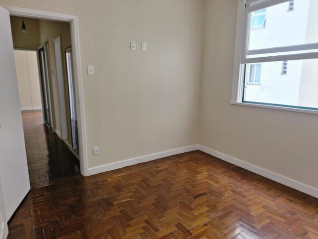 Apartamento 1 quarto e 1 banheiro, para alugar, no bairro Centro em Petrópolis