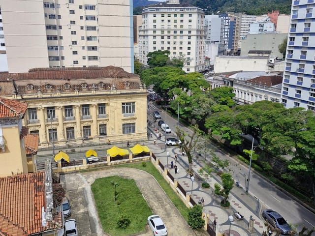 Apartamento 1 quarto e 1 banheiro, para alugar, no bairro Centro em Petrópolis