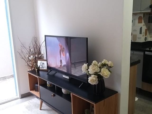 Apartamento com 62m² 2 quartos e 1 banheiro, à venda, no bairro Jardim Barro Branco em Cotia