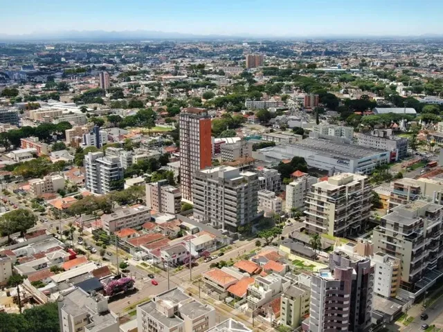 Apartamento 3 quartos e 2 banheiros, à venda, no bairro Água Verde em Curitiba