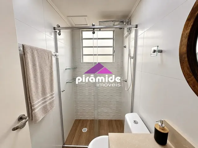 Apartamento com 10m² 2 quartos e 1 banheiro, para alugar, no bairro Vila Tesouro em São José Dos Campos