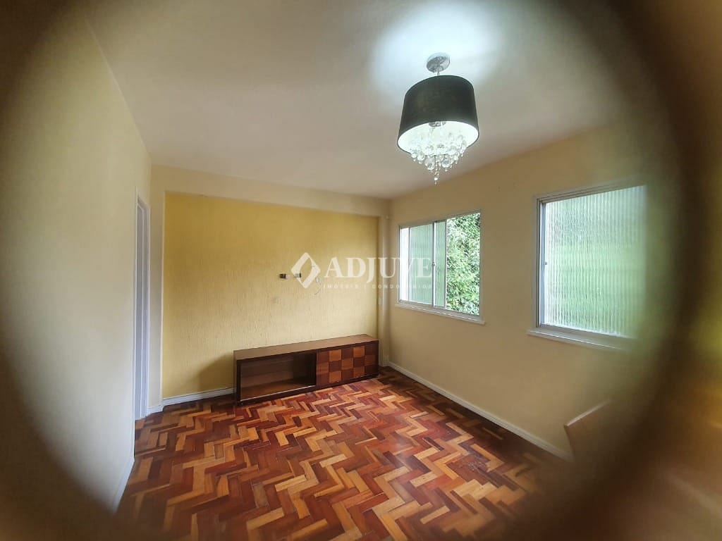 Apartamento à venda com 2 quartos, 64m² - Foto 1
