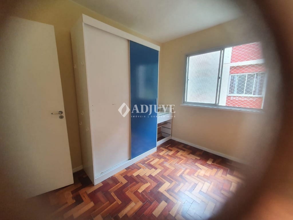 Apartamento à venda com 2 quartos, 64m² - Foto 5