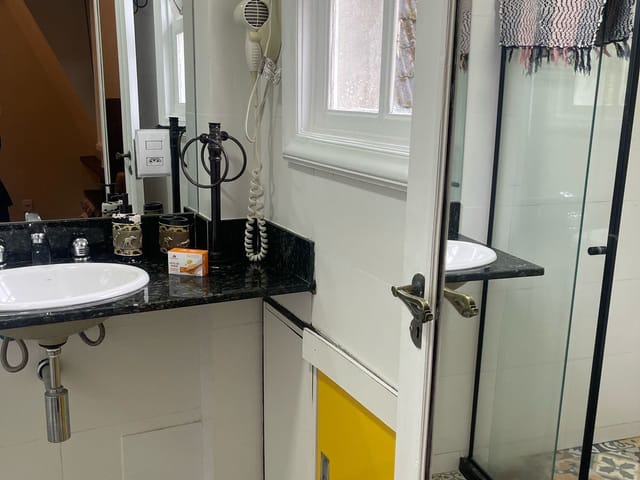 Apartamento 1 quarto e 1 banheiro, para alugar, no bairro Quitandinha em Petrópolis