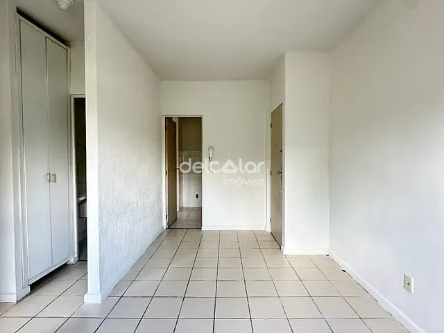 Apartamento com 55m² 2 quartos e 1 banheiro, para alugar, no bairro Heliópolis em Belo Horizonte