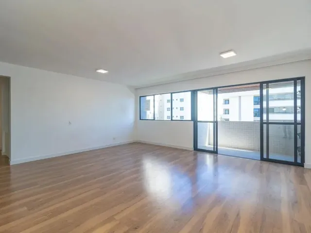 Apartamento 4 quartos e 4 banheiros, para alugar, no bairro Bigorrilho em Curitiba