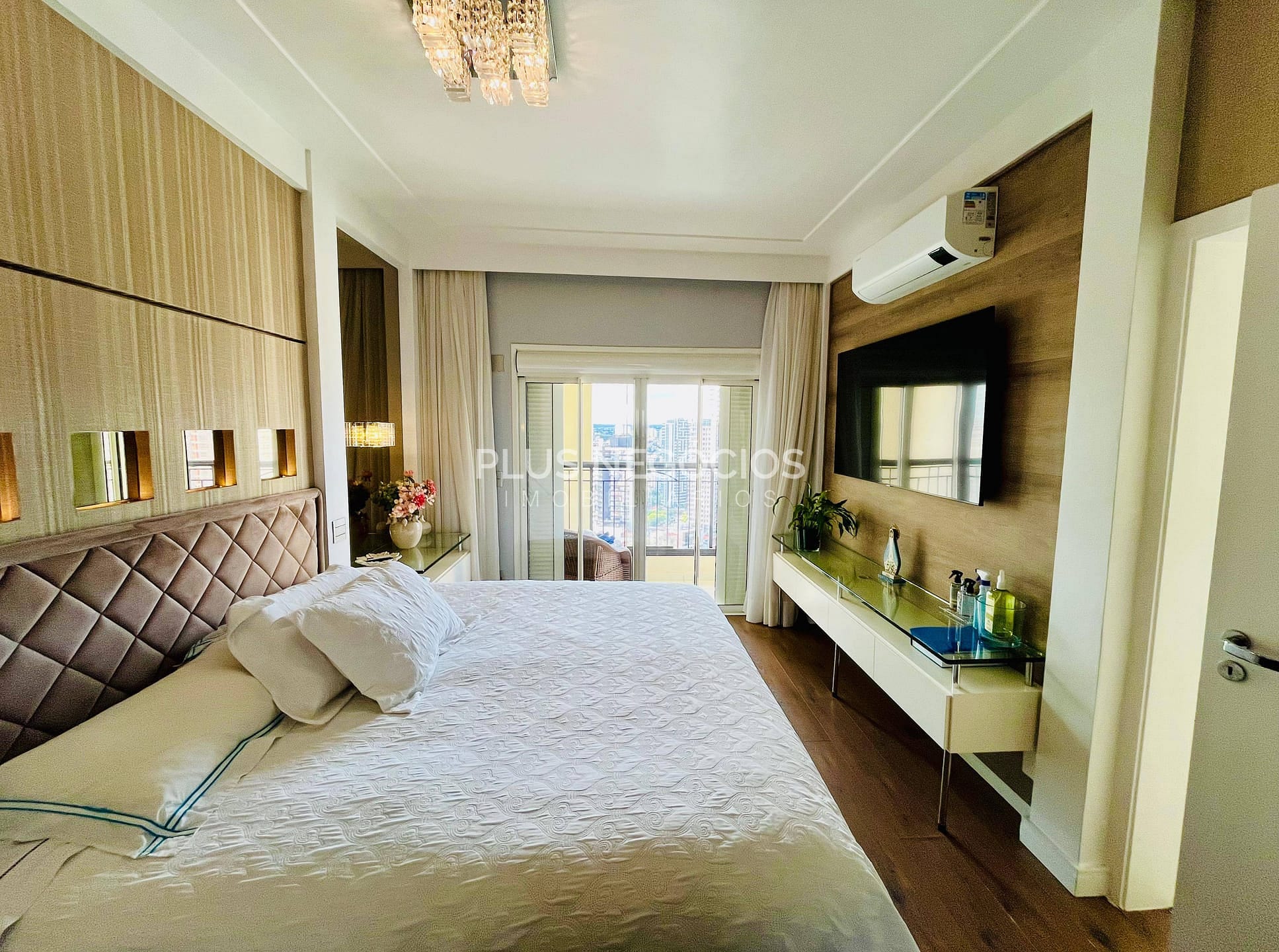 Apartamento à venda com 4 quartos, 341m² - Foto 14