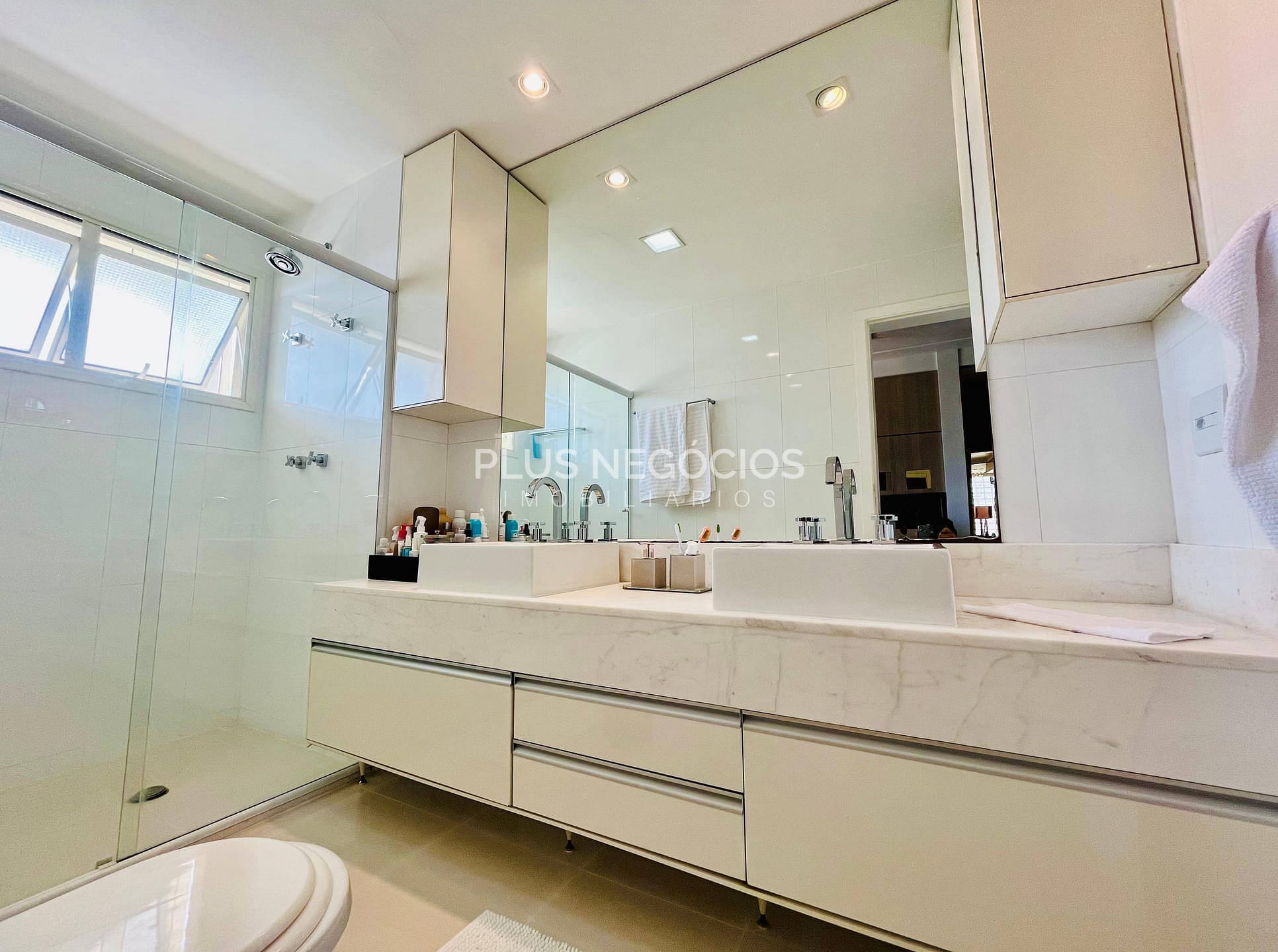 Apartamento à venda com 4 quartos, 341m² - Foto 15