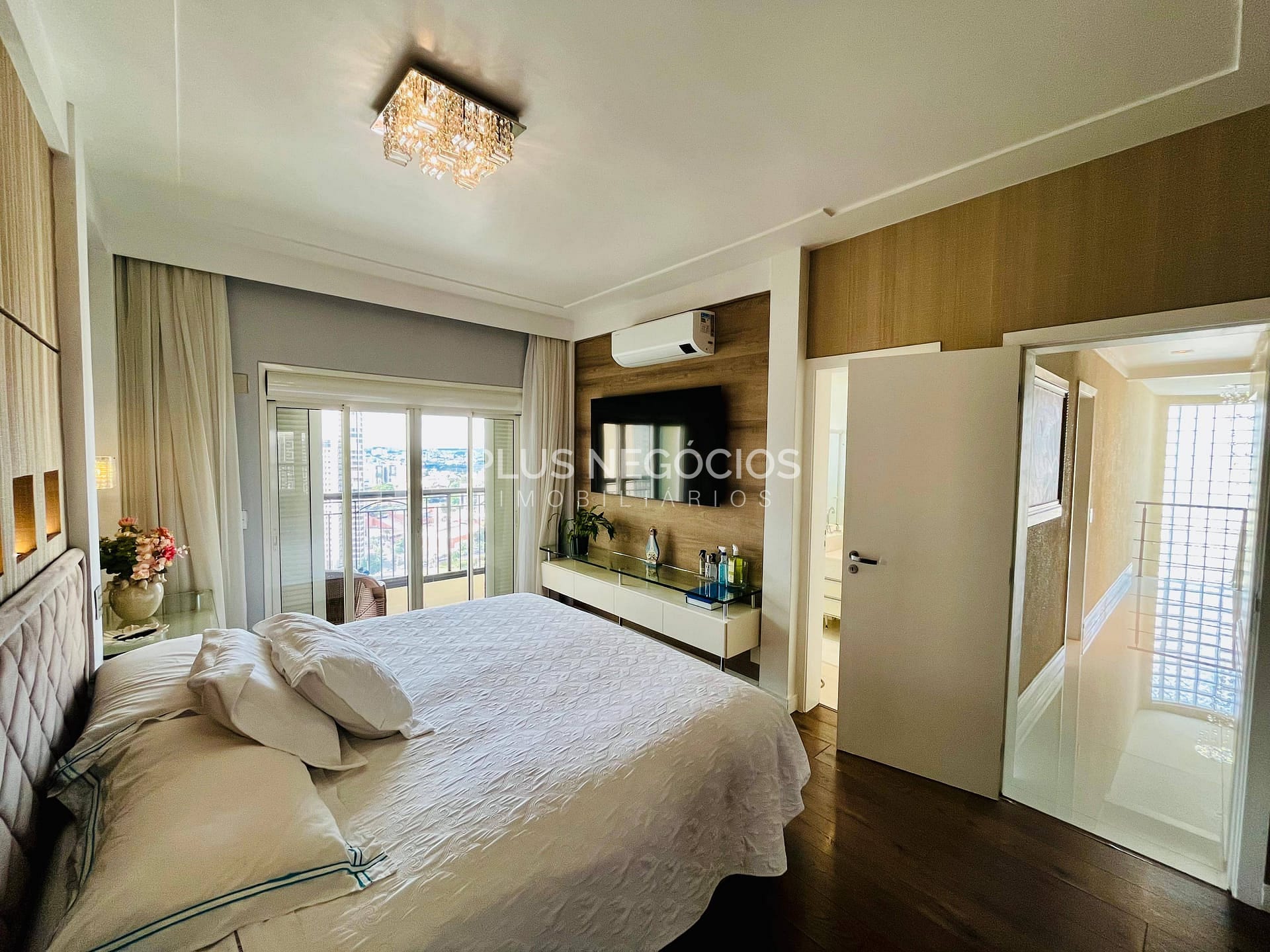 Apartamento à venda com 4 quartos, 341m² - Foto 17