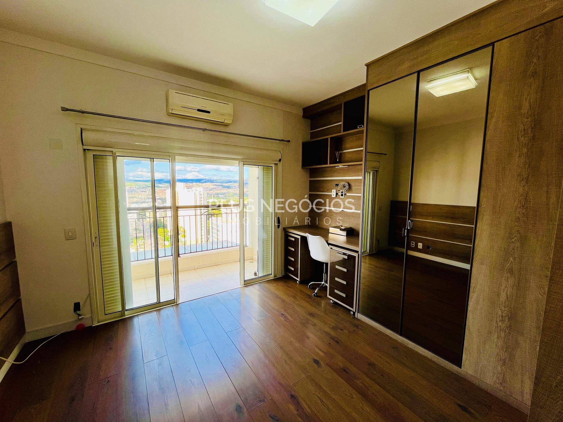 Apartamento à venda com 4 quartos, 341m² - Foto 20