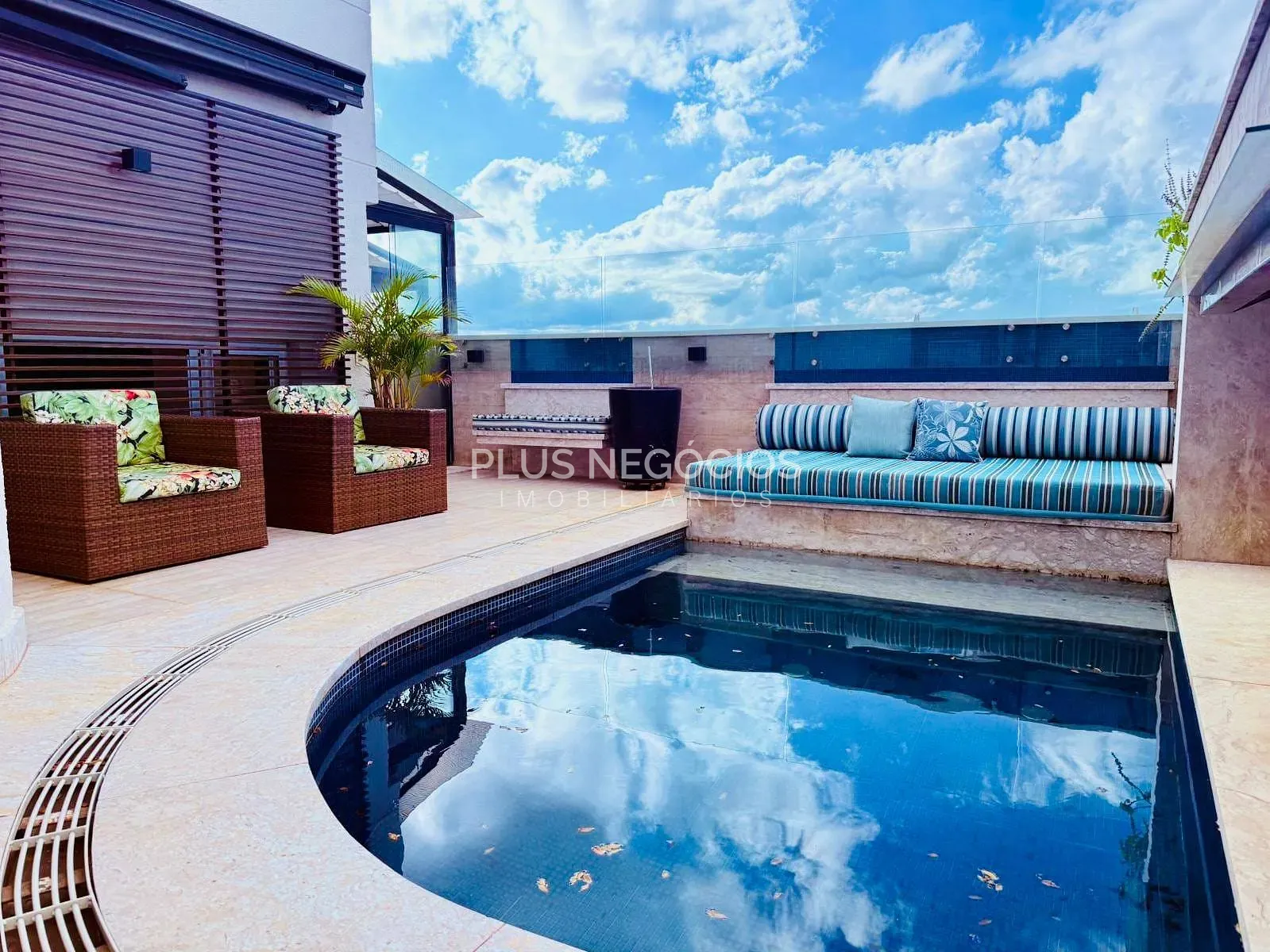 Apartamento, 4 quartos, 341 m² - Foto 1