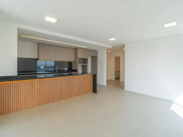 Apartamento 3 quartos e 3 banheiros, para alugar, no bairro Ecoville em Curitiba