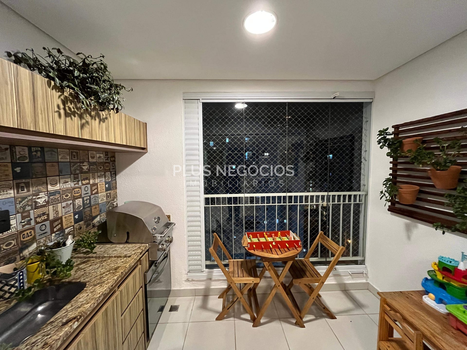 Apartamento à venda com 3 quartos, 93m² - Foto 8