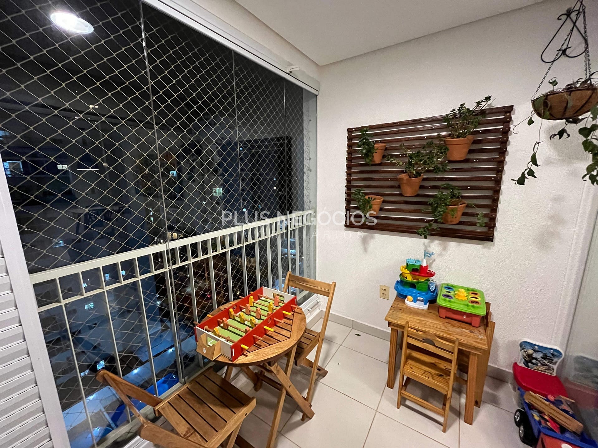 Apartamento à venda com 3 quartos, 93m² - Foto 25
