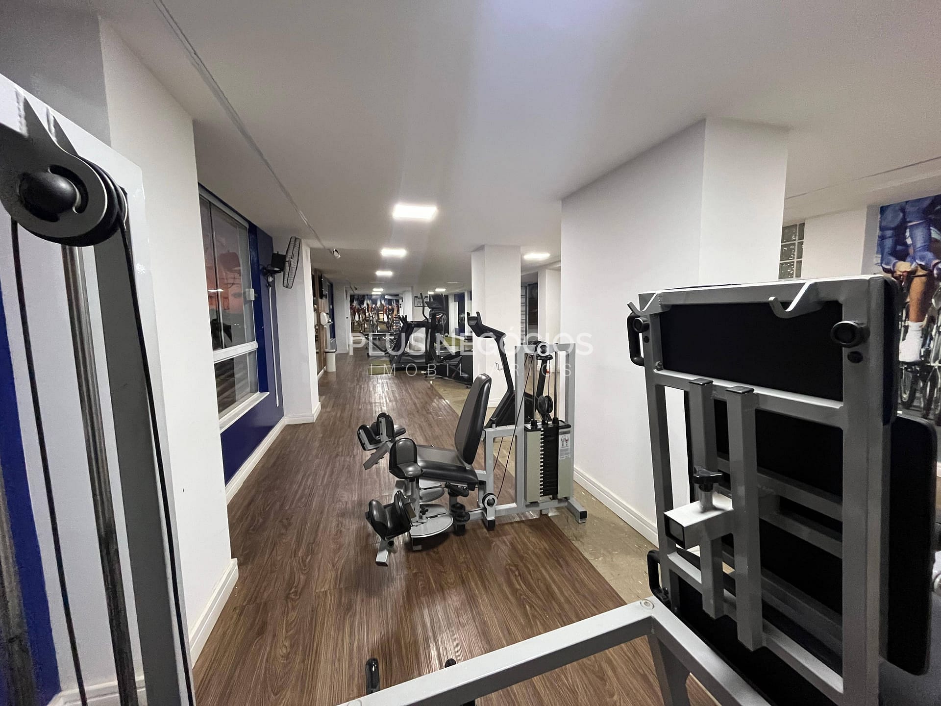 Apartamento à venda com 3 quartos, 93m² - Foto 15