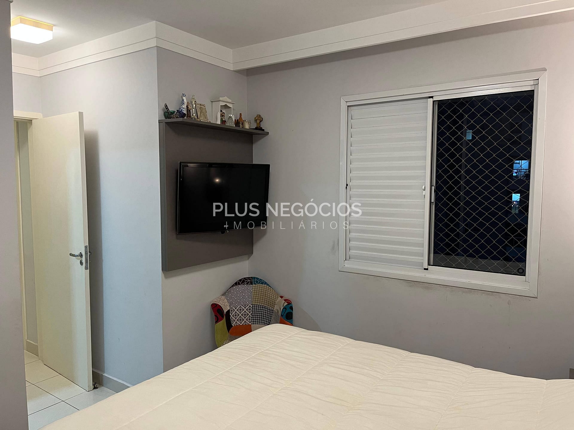 Apartamento à venda com 3 quartos, 93m² - Foto 16
