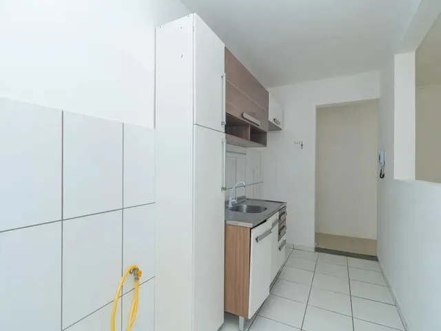 Apartamento 2 quartos e 1 banheiro, para alugar, no bairro Campo Comprido em Curitiba
