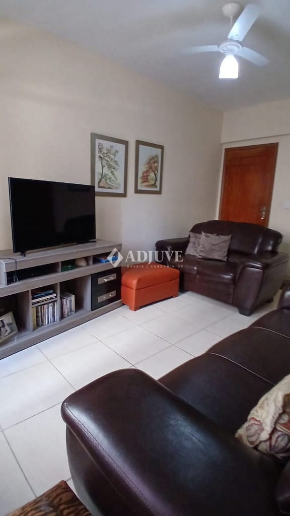 Apartamento à venda com 3 quartos, 74m² - Foto 4