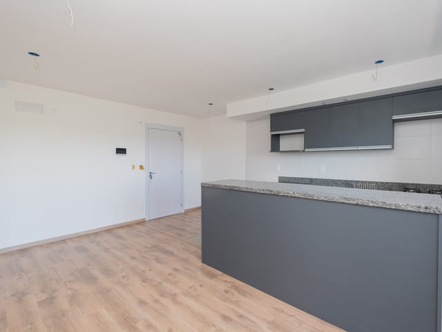 Apartamento 3 quartos e 2 banheiros, para alugar, no bairro Areal em Pelotas