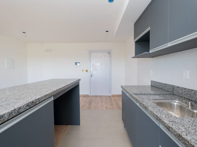 Apartamento 3 quartos e 2 banheiros, para alugar, no bairro Areal em Pelotas