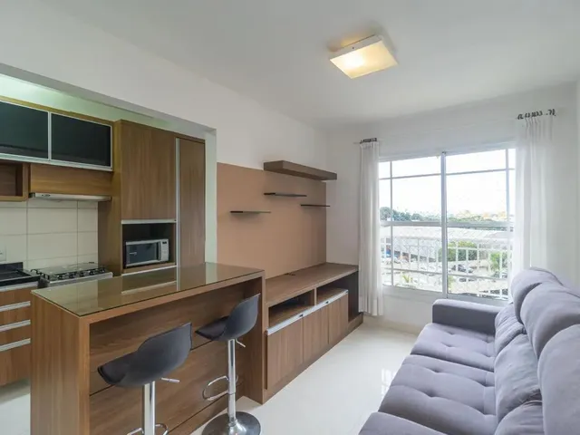 Apartamento 2 quartos e 2 banheiros, para alugar, no bairro Campo Comprido em Curitiba
