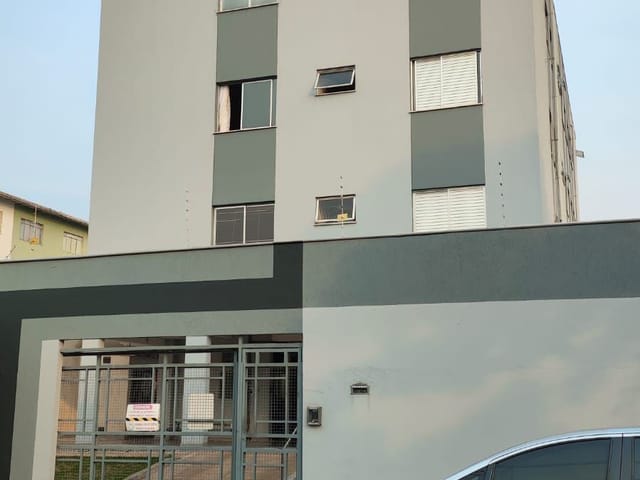 Foto do Apartamento - Apartamento compacto e bem localizado por R$150 mil! 1 quarto, 1 vaga e pertinho do Shopping Quintino. Ideal para morar ou investir. | Londrina Cred Imóveis