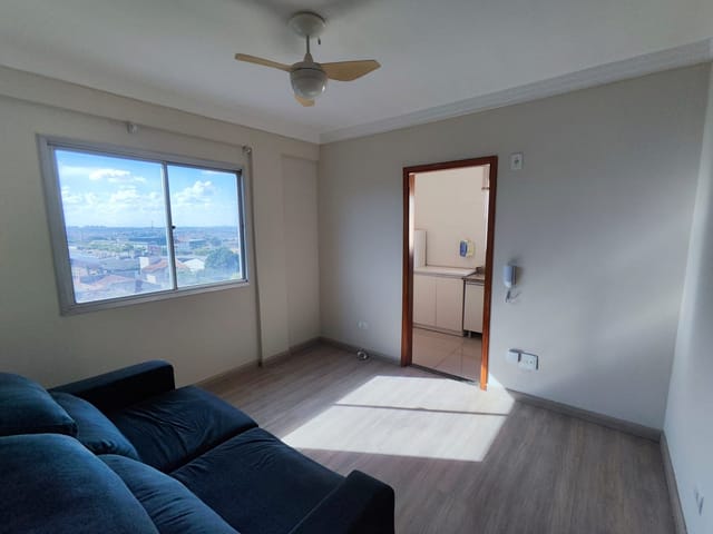Foto do Apartamento - Apartamento compacto e bem localizado por R$150 mil! 1 quarto, 1 vaga e pertinho do Shopping Quintino. Ideal para morar ou investir. | Londrina Cred Imóveis
